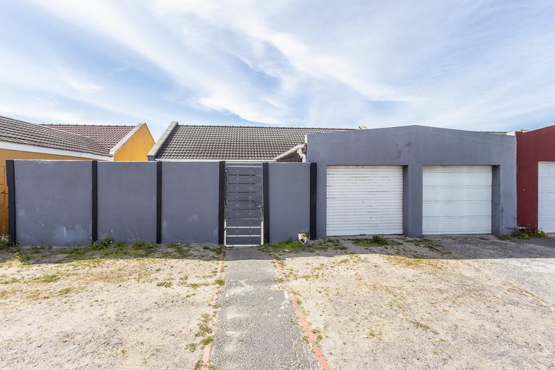 4 Bedroom Property for Sale in Strandfontein Village Western Cape